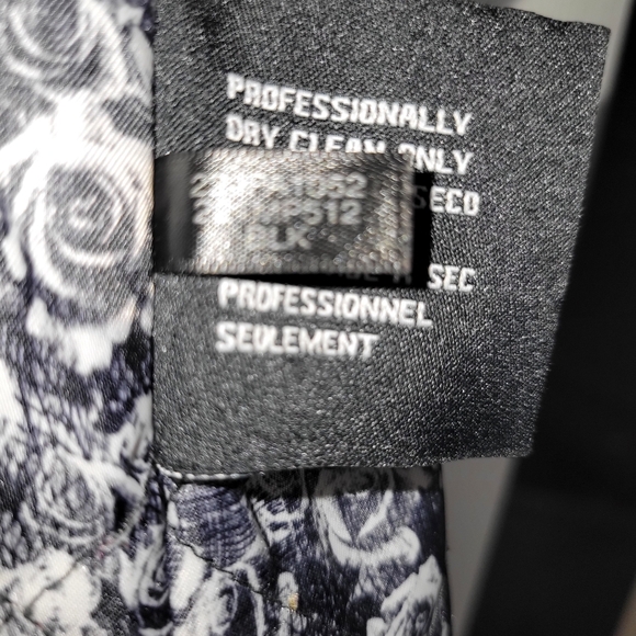 GUESS Raincoat/Jacket With Gold Accents Size Small - Picture 9 of 9